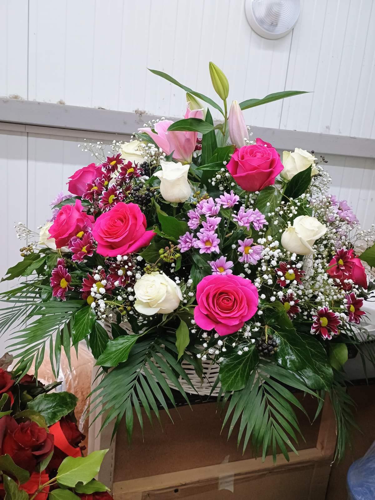 Празнична кошница